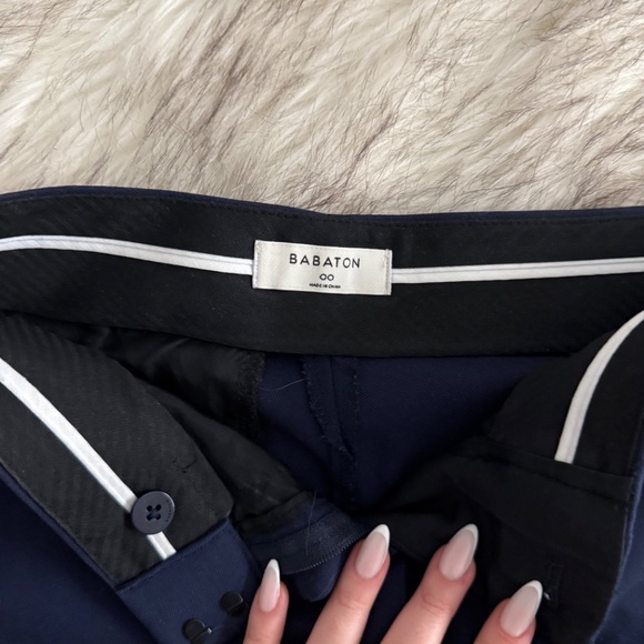 Aritzia Babaton Strata Pants Trousers - Picture 3 of 3